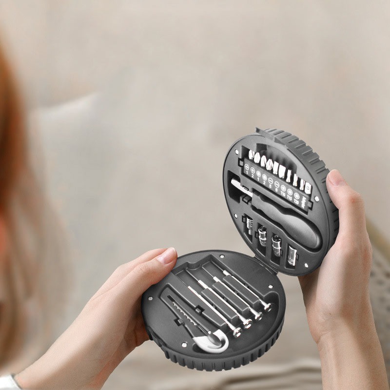 รับผลิตชุดเครื่องมือซ่อม แบบพกพา Tool kit ทรงล้อรถ ทรงลูกบอล  รับสกรีนโลโก้ เครื่องมือช่าง ชุดไขควง ของแจกของแถม ของพรีเมี่ยม รับยิงเลเซอร์