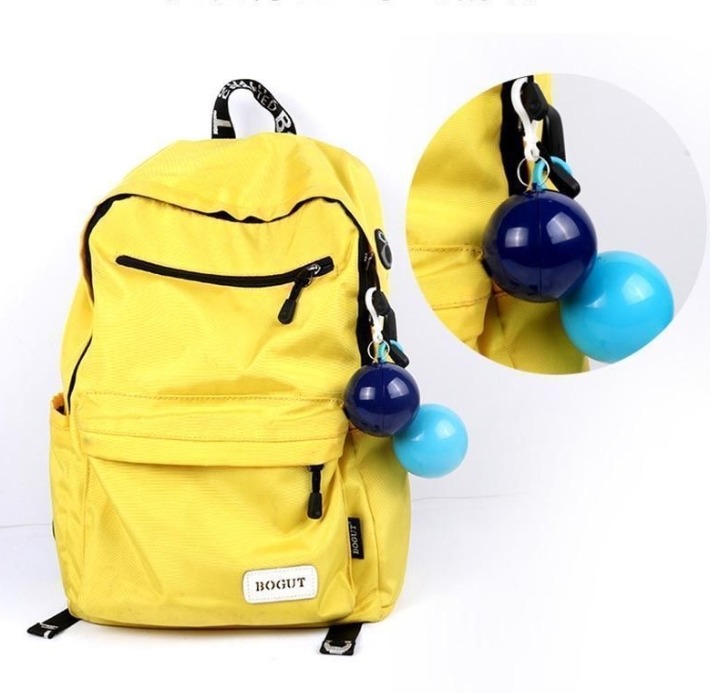 เสื้อกันฝนพวงกุญแจ รับผลิต เสื้อกันฝน สกรีนชื่อหรือโลโก้ต่างๆ ได้ตามต้องการ ทำเป็นของพรีเมี่ยม ของที่ระลึก ของขวัญ งานสัมมนา