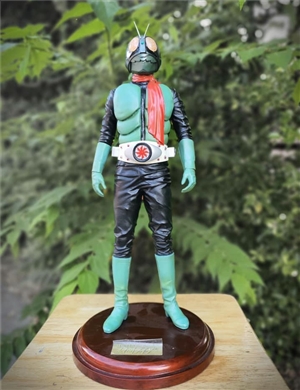 RMW Kamen Rider Kyu No.1 Kamen Rider 1/5 cold-cast painted finished product สินค้าตัวโชว์ 